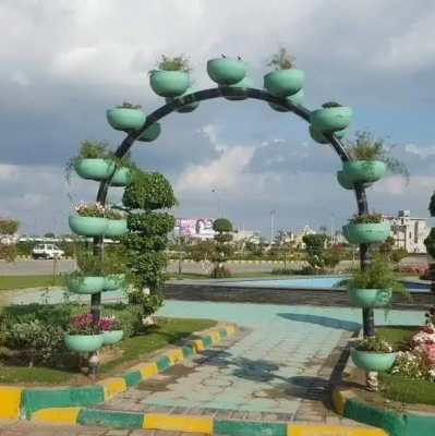 1 kanal Park Facing Plot In Multan