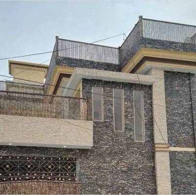 7.5 Marla Beautiful Location House In Darul Islam Colony Attock