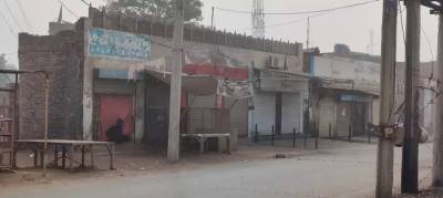 6 commercial shops and 17 Marla corner plot on bhairy colony for sell Jhang