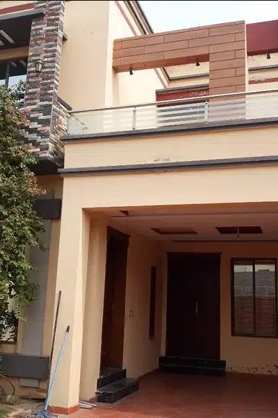 Double story 10 marla house in bahdarpur nearly bosan road