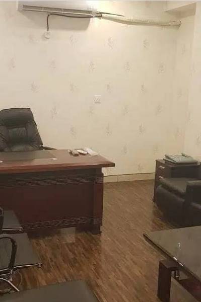  VIP SEMI FURNISHED OFFICE FOR RENT 2 WASHROOM WITH LIFT