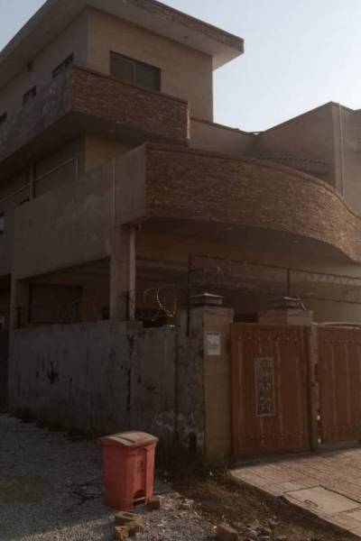 12 Marla House in E11 Islamabad for Sale