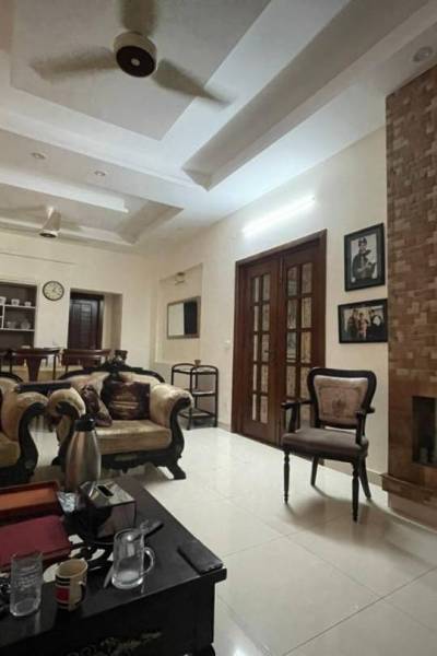 1 Kanal House for Sale in E-11/2 Islamabad, E-11