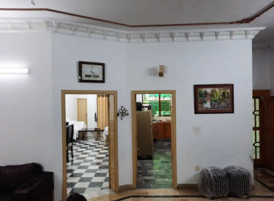 12 Marla Slightly Used House for Sale In Lahore