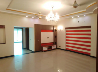 12 Marla Built Beautiful House For Sale Lahore