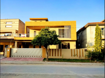 1 Kanal Aesthetic Design Bungalow Up For Sale DHA Phase II