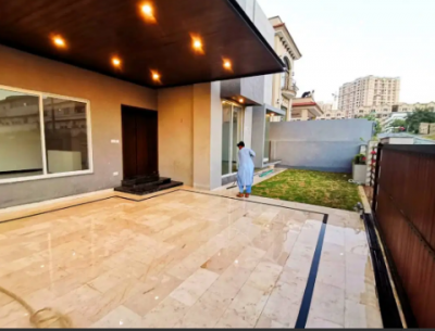 1 kanal designing and luxuries bungalow up for sale in dha phase 2 isb