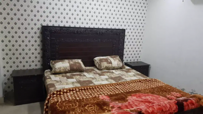 Daily weekly Basis 1 bed Apartment Fully Furnished Near KFC Lahore