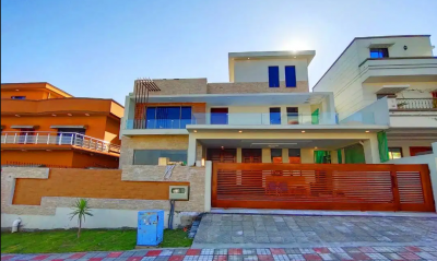 1 Kanal Brand New House Up For Sale DHA Phase 2