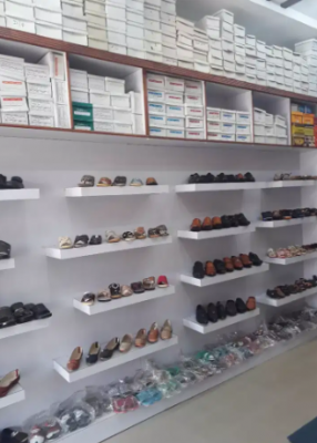 Running shoes shop for Sale